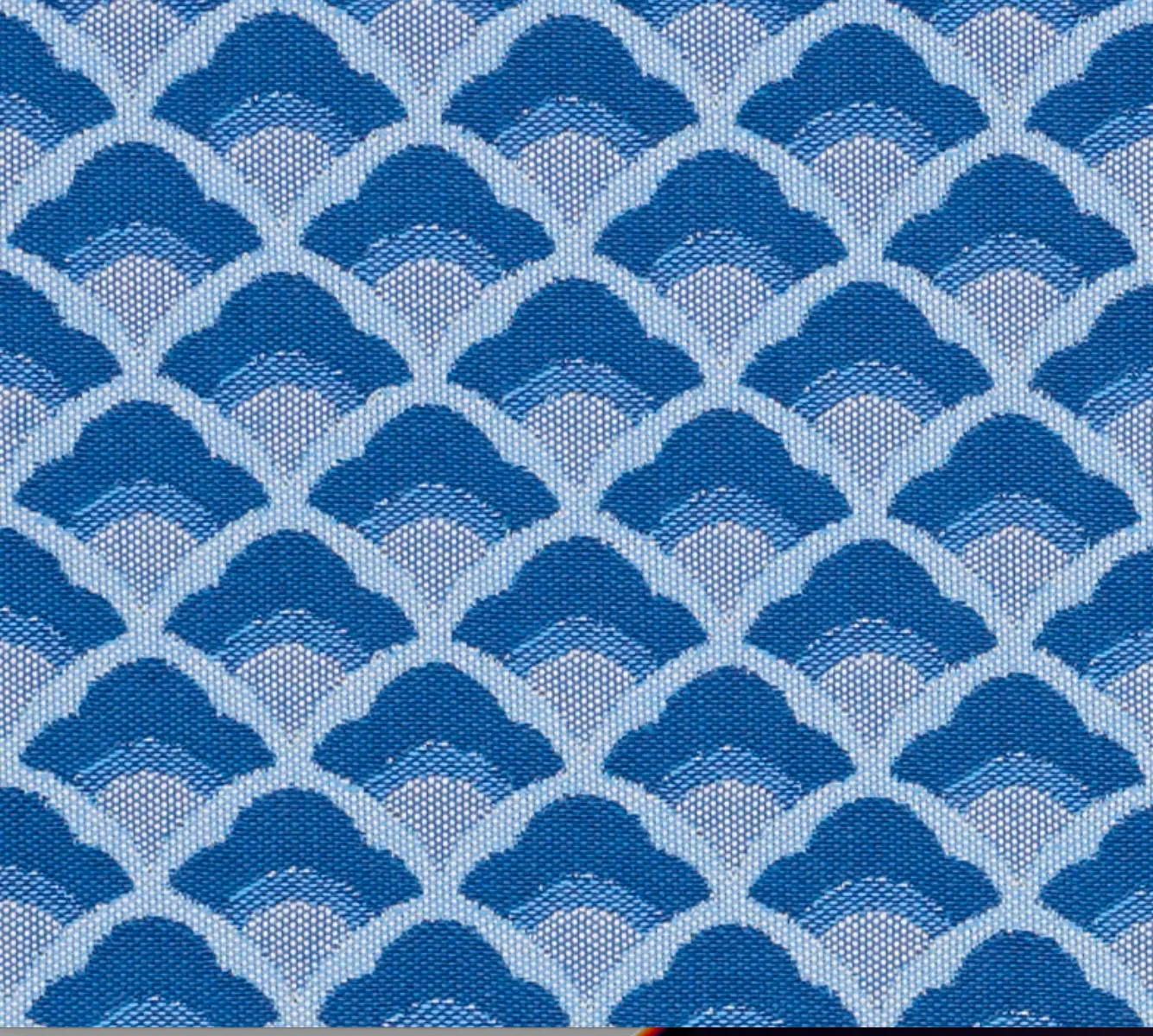 Blue Scallop Performance Pouch