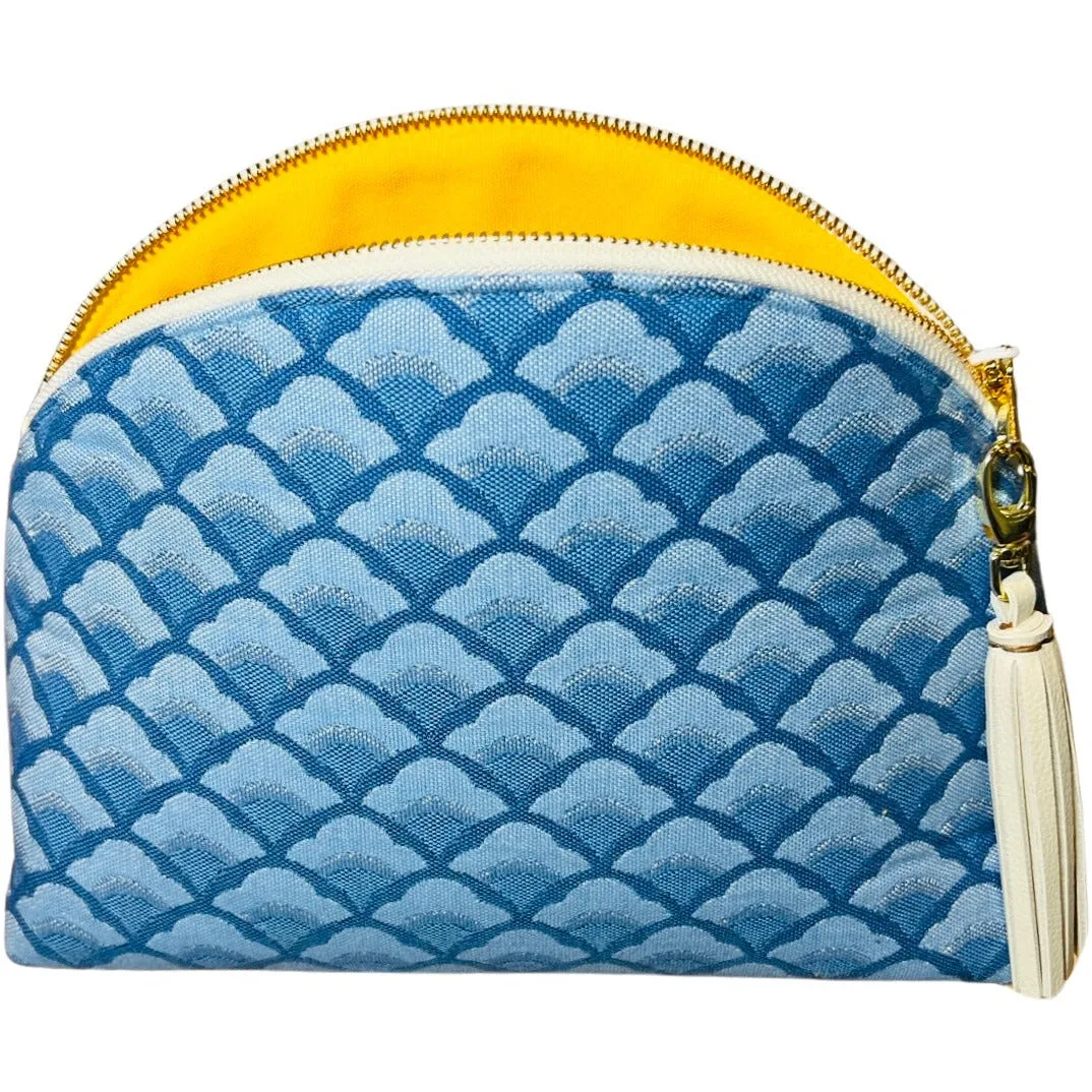 Blue Scallop Performance Pouch