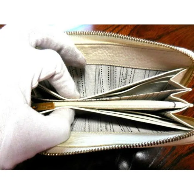 Ferragamo White Leather XL Wallet w Brown Contrast Stitching & Quilted Double Gancini Accent