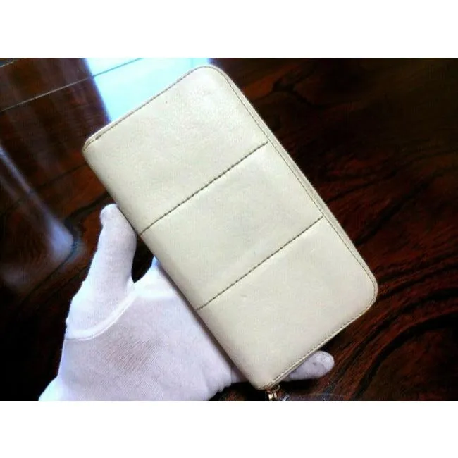 Ferragamo White Leather XL Wallet w Brown Contrast Stitching & Quilted Double Gancini Accent