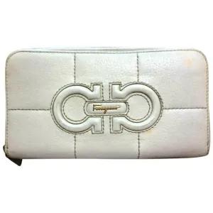 Ferragamo White Leather XL Wallet w Brown Contrast Stitching & Quilted Double Gancini Accent