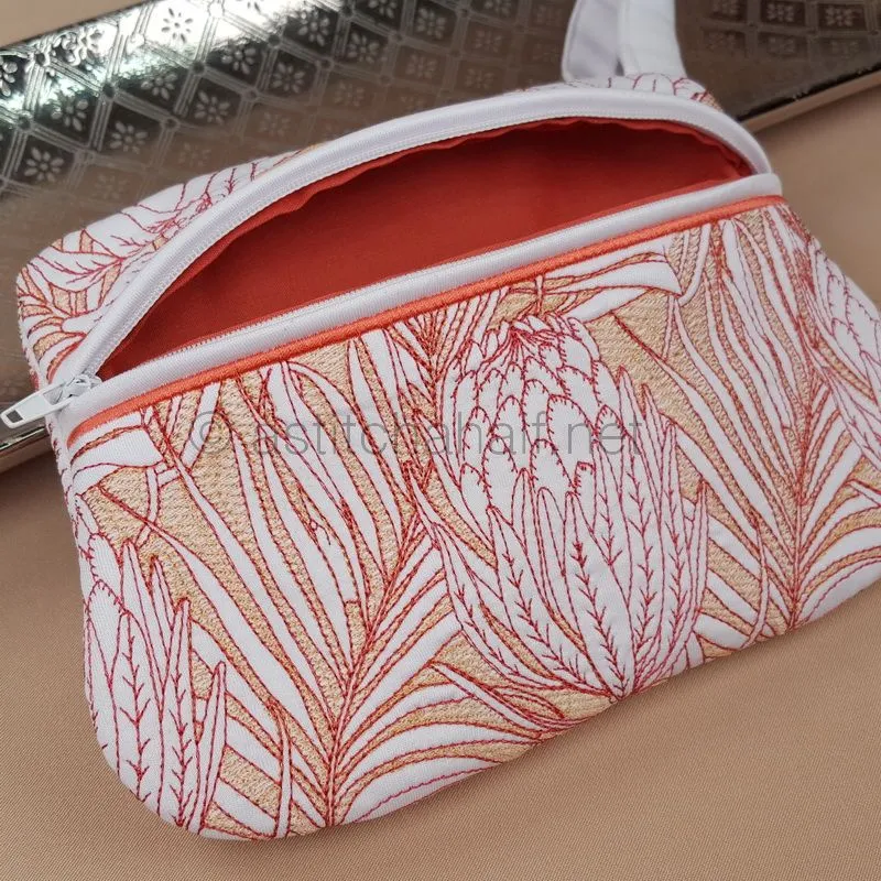 Protea Magnifica Zipper Bag