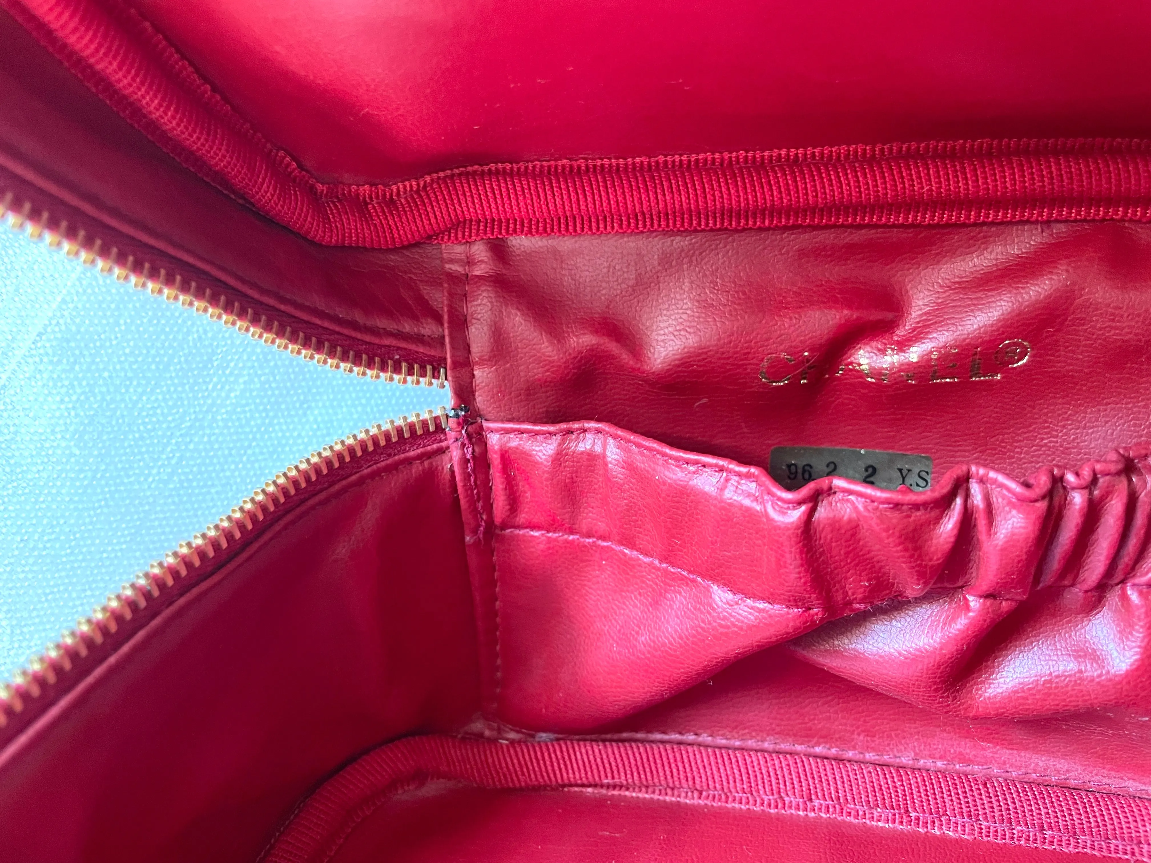 Vintage CHANEL lipstick red caviar leather cosmetic and toiletry pouch, makeup case bag. Very chic vanity purse. Must have. 0411112