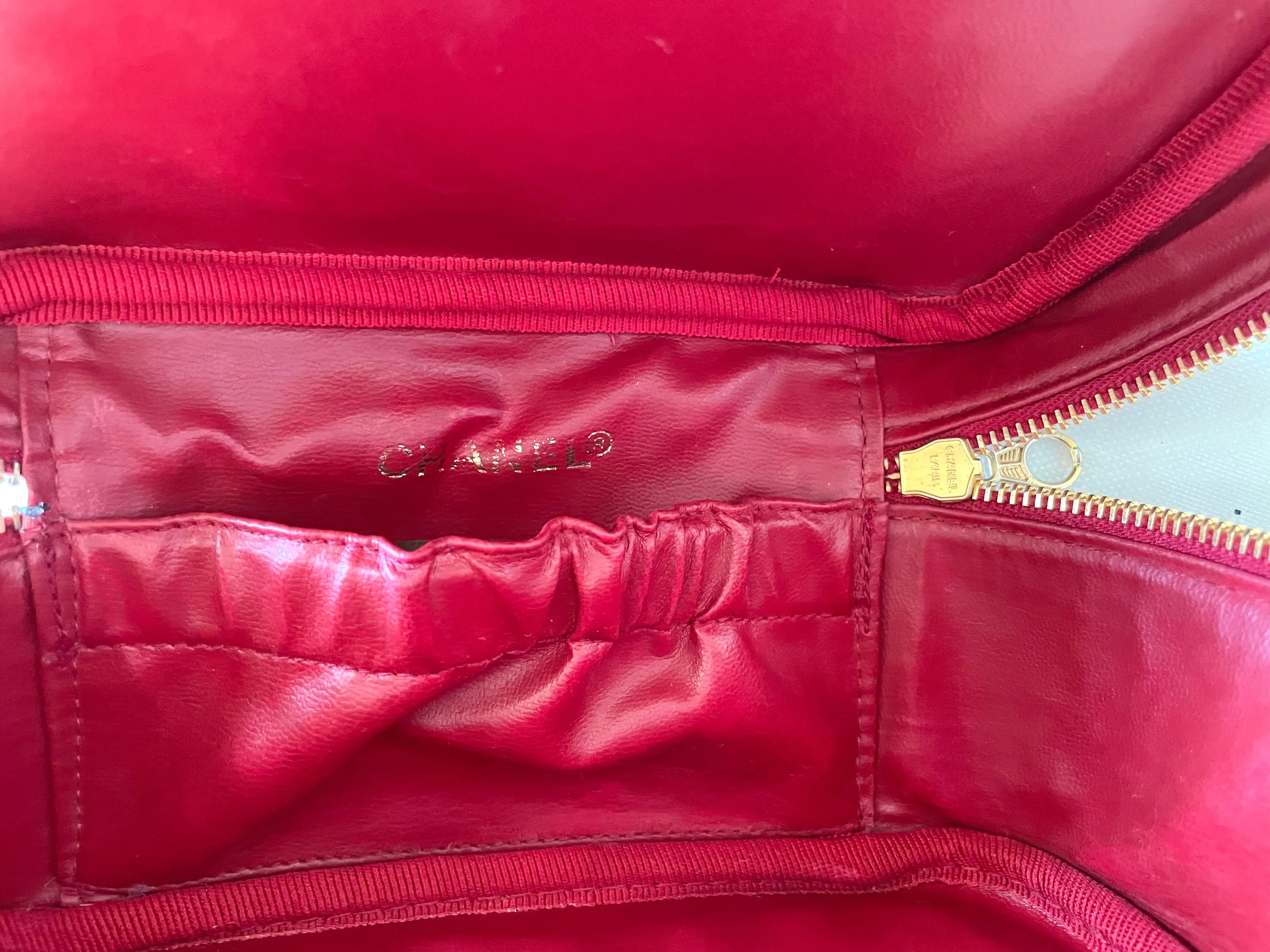 Vintage CHANEL lipstick red caviar leather cosmetic and toiletry pouch, makeup case bag. Very chic vanity purse. Must have. 0411112
